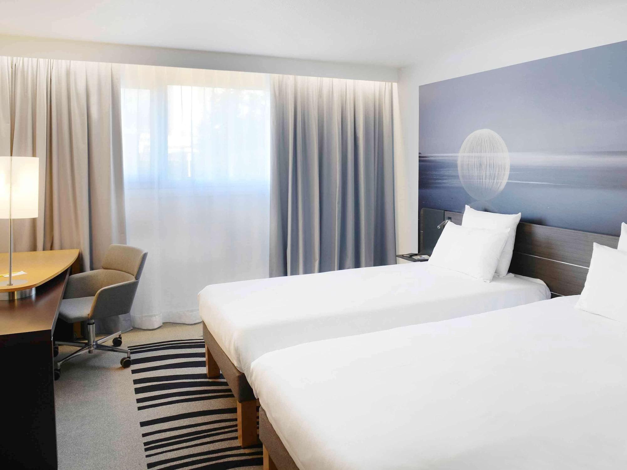 Novotel Caen Cote De Nacre Exterior photo
